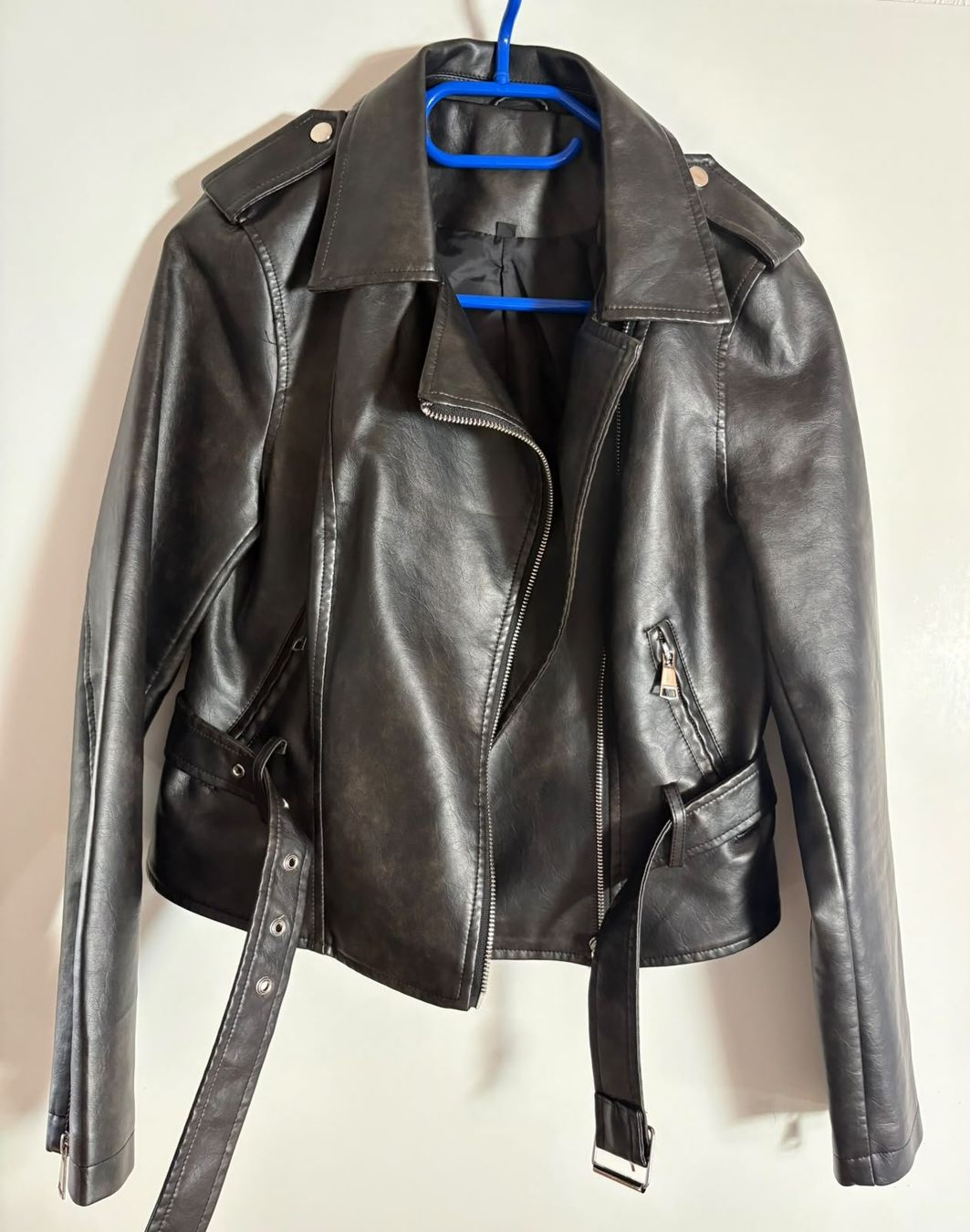 Giacche: Frauen Kunst Leder Jacke – Nuovo (secondo la descrizione) da Weiach venduto da sne_pwj7