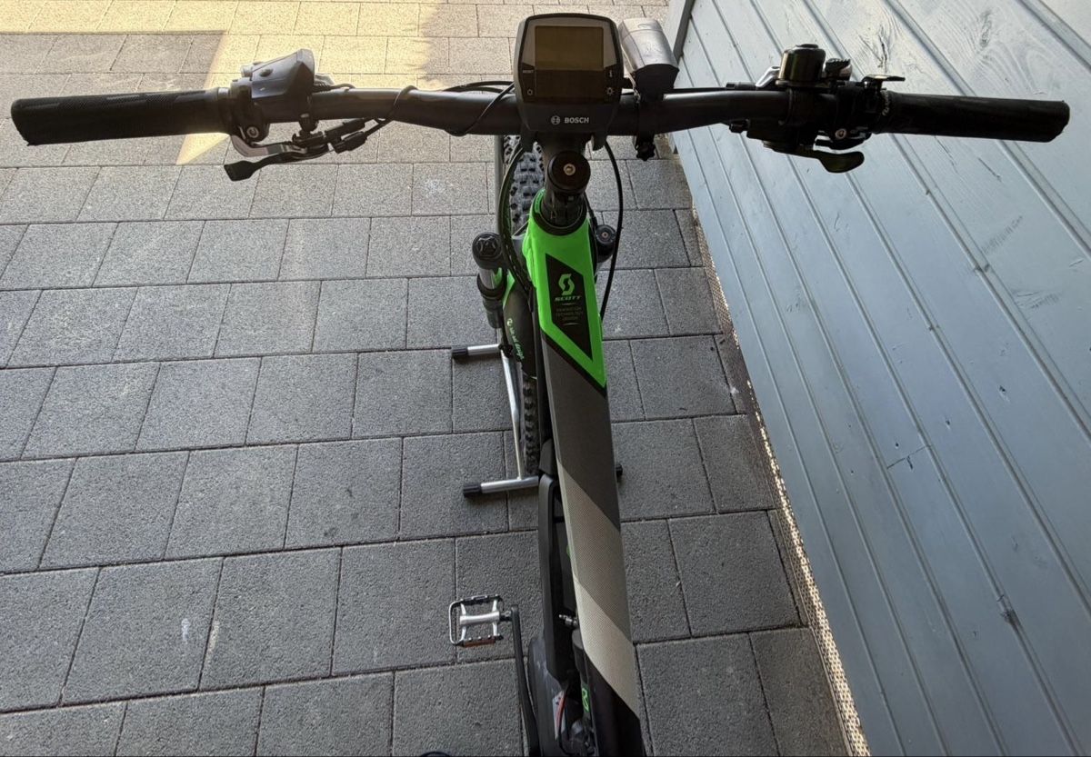 Scott Biciclette: Scott E-Genius 730 Plus E-Bike All Mountainbike – Usato da Hüniken venduto da Bene25 1