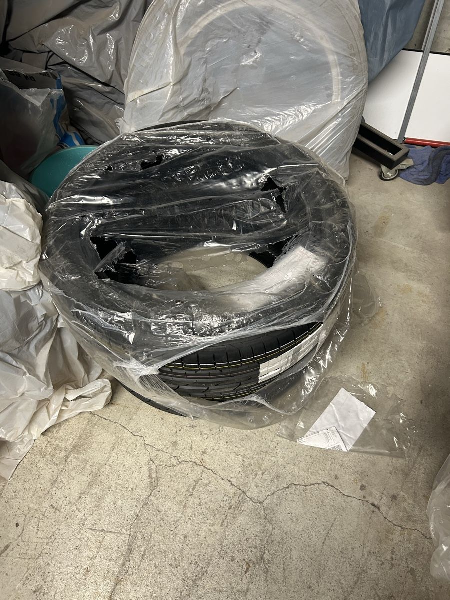 Pneus & Roues: Hankook 225/45 R18 – Neuf avec emballage d'origine à Churwalden par tim_6bfx
