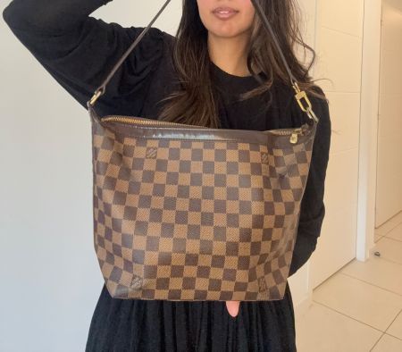 Louis Vuitton Sac bandoulière Damier Ébène lllovo MM