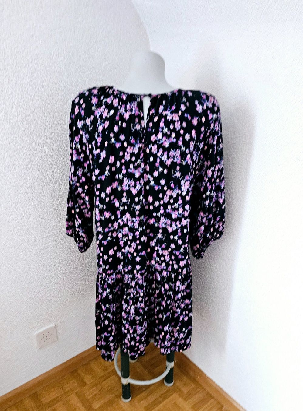 Kleider: Kleid Blumen ca. Gr. 40/42 Hippie Boho Chic – Gebraucht aus Füllinsdorf von Sunnebliemli7 1