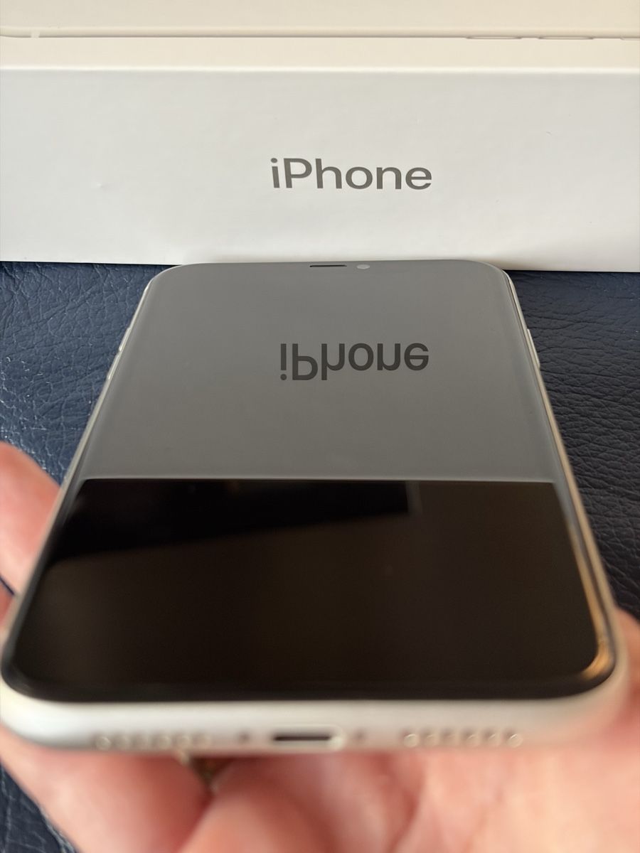 Apple Handys / Smartphones: Apple iPhone 11 64 GB weiss – Gebraucht aus Affoltern am Albis von Elle1 2