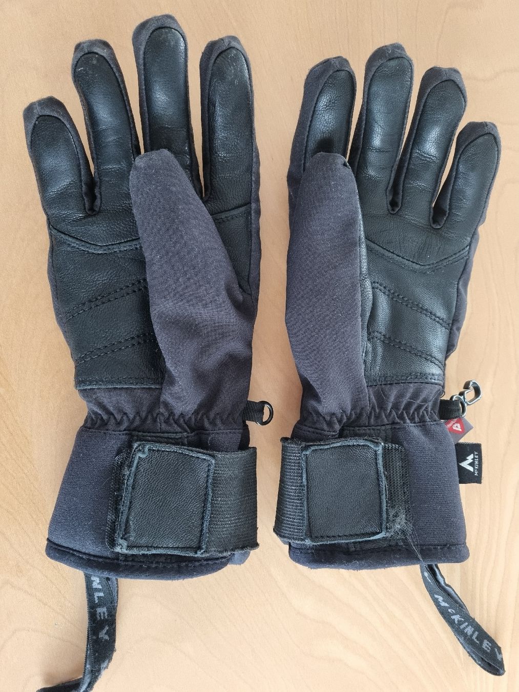 Kinderhandschuhe: Mc Kinley Skihandschuhe schwarz mit Leder Gr. 6 – Gebraucht aus Oberuzwil von Tvistur80 3