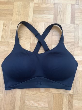 Under Armour Sport BH Grösse 33D - wie neu