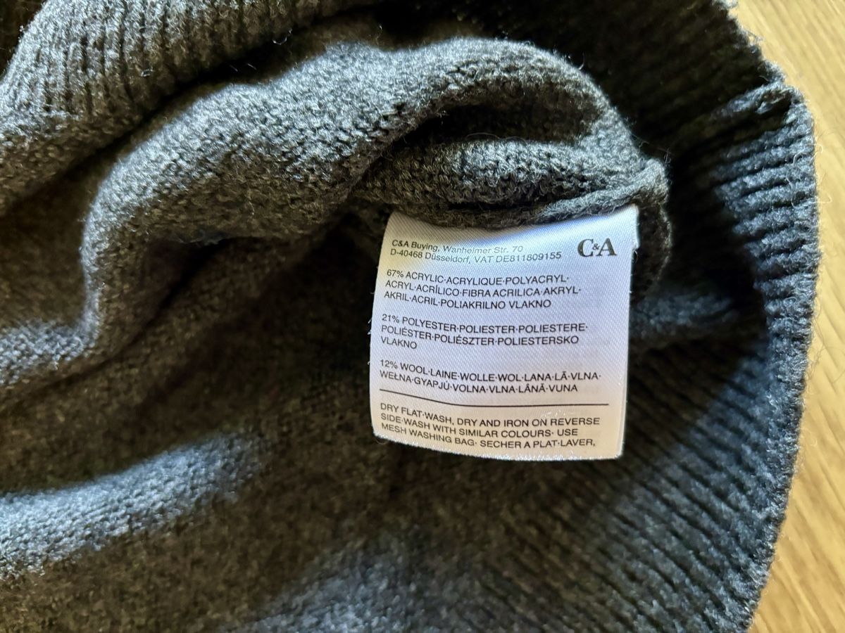 C&A Maglioni & Felpe: C&A Glitzerpullover, Gr. S, rose & grau – Usato da Baden venduto da Tiffany6878 9