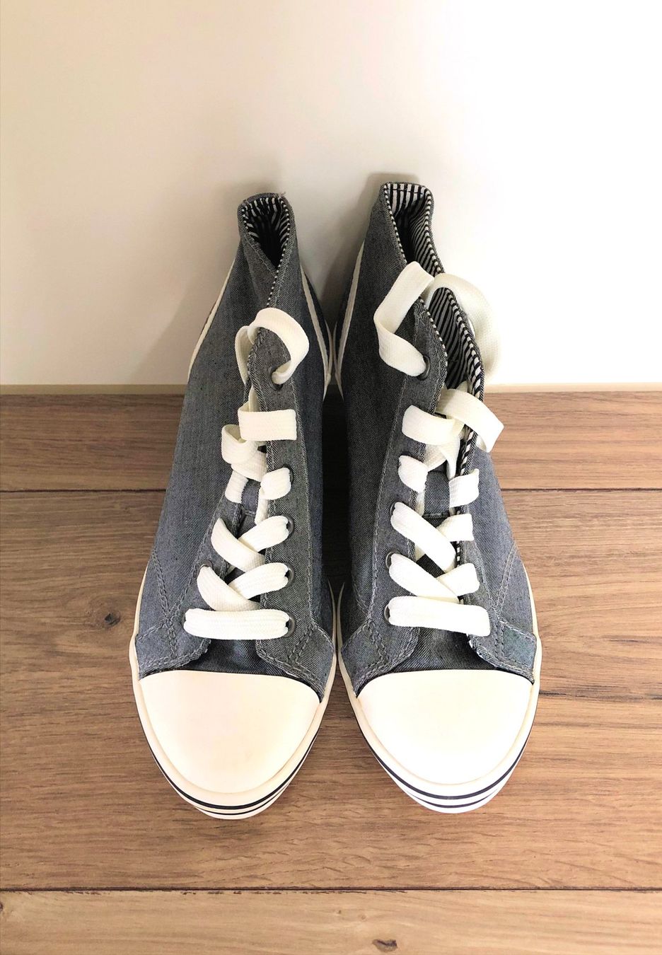 Graceland Scarpe da donna: Hochhackige Sneaker "Graceland", praktisch Neu – Usato da Rüti ZH venduto da Jasna89