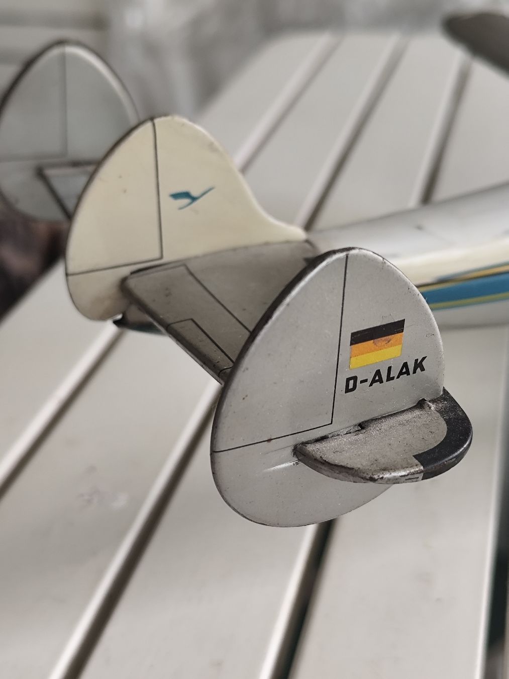 Lufthansa Modellbausätze & Standmodelle: 100 Jahre Lufthansa super Constellation blech Flieger – Gebraucht aus minusio von bierbrauer 3