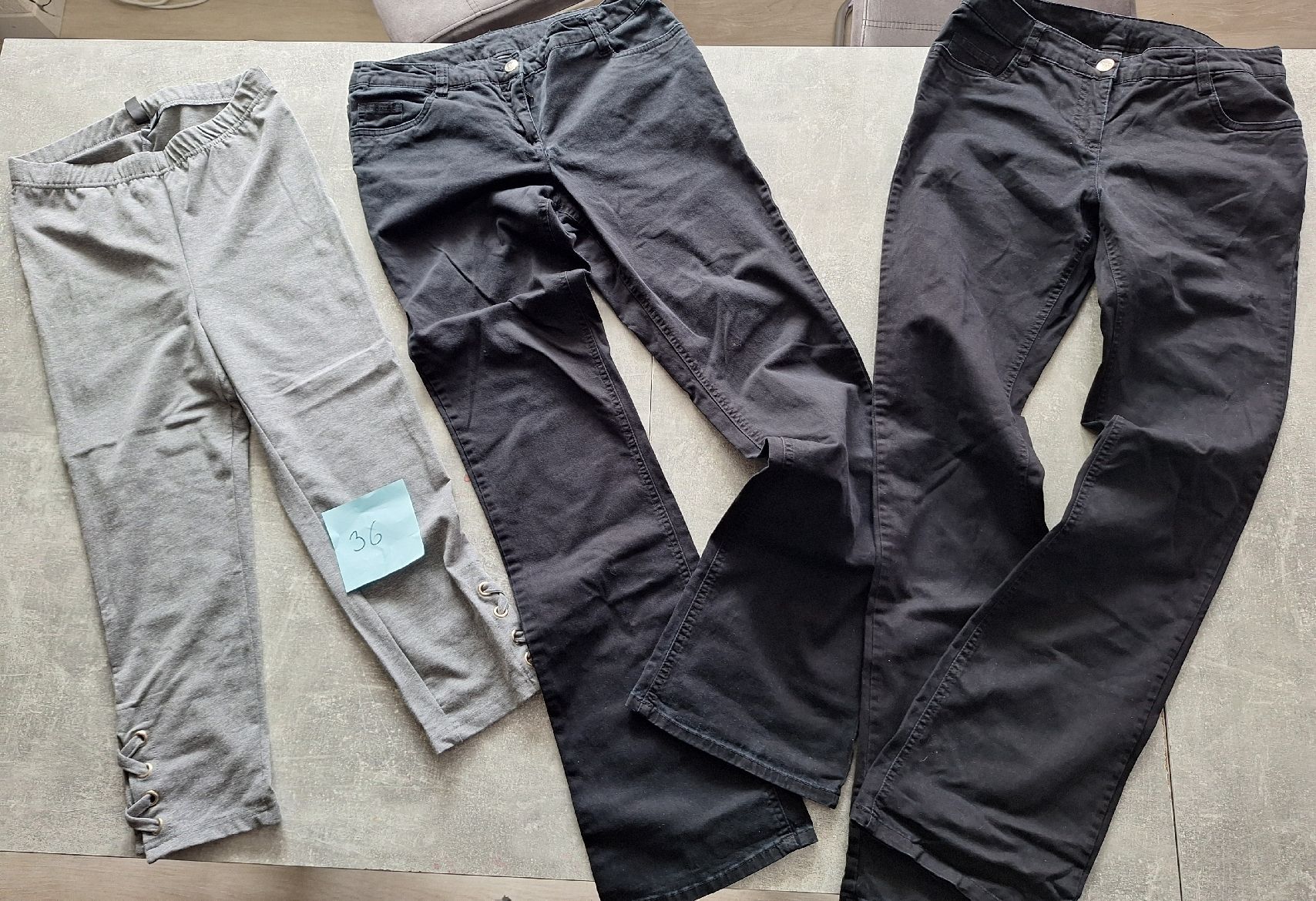 Lotti & Set di vestiti: Kleiderset Mädchen ca. 15J, Grössen S+ 36 – Usato da Egerkingen venduto da Niceli1 5