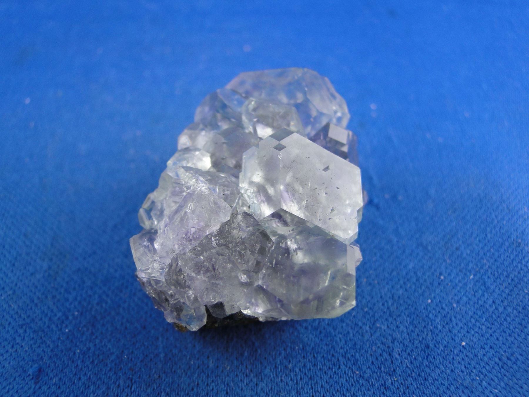 Minerali & Pietre curative: Fluorit – Usato da Schinznach Bad venduto da Demerald 4