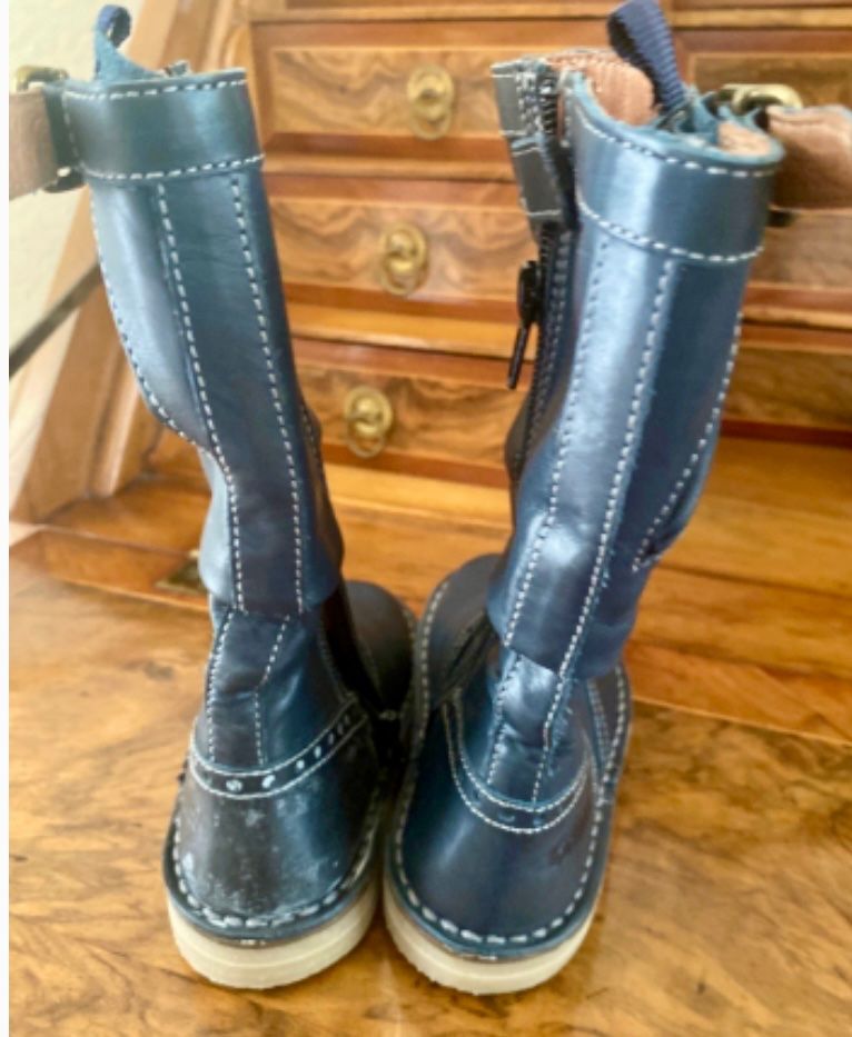Kickers Scarpe per ragazze: Mädchen Lederstiefel dunkelblau – Usato da Zürich venduto da Sol65 2