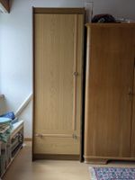 Kleiderschrank antik