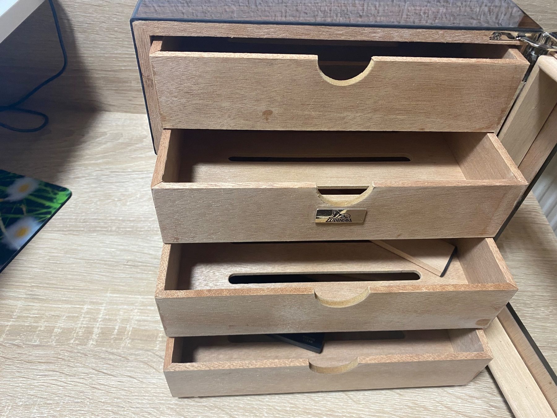 Humidor per sigari: Humidor Lubinski – Usato da Bösingen venduto da Trigusik 5