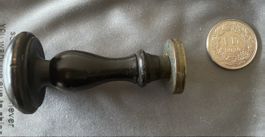 Antikes Wachssiegel mit Monogramm “MA”
