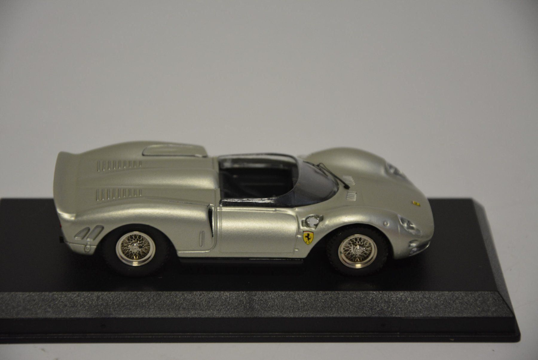 Ferrari Modellini d'auto: Ferrari 330 P2 1964 , Best Model , 143 – Nuovo e nell'imballaggio originale da Goldach venduto da Feivel9 5