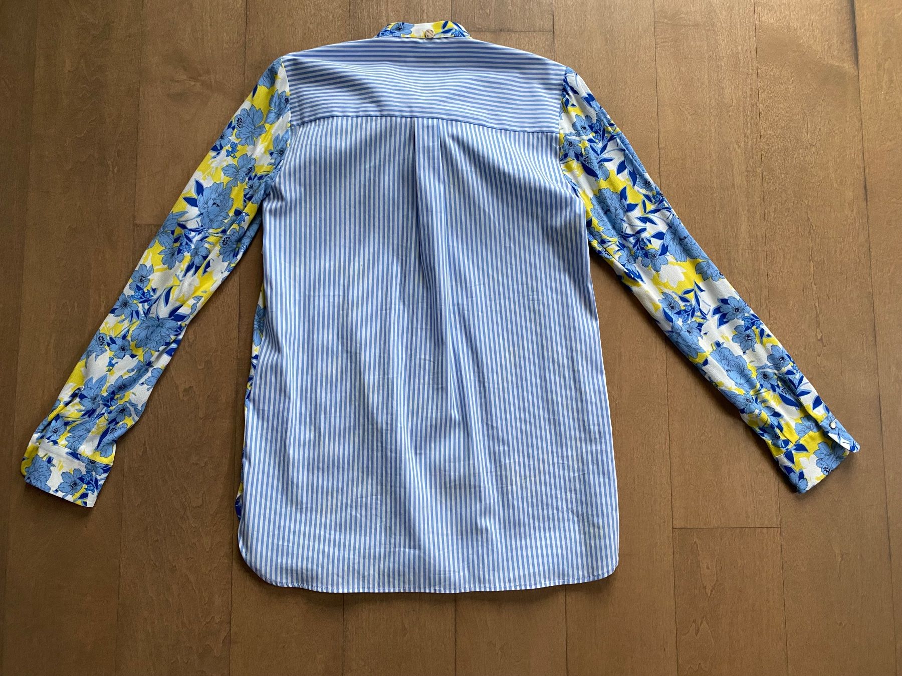 Rich & Royal Camicette: Rich & Royal - Schluppenbluse mit Blumenmuster Gr. 34 – Nuovo (secondo la descrizione) da Meilen venduto da kleisi01 2