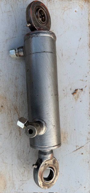 Altri prodotti elettronici: Hydraulikzylinder – Usato da Wilihof venduto da hywa2210