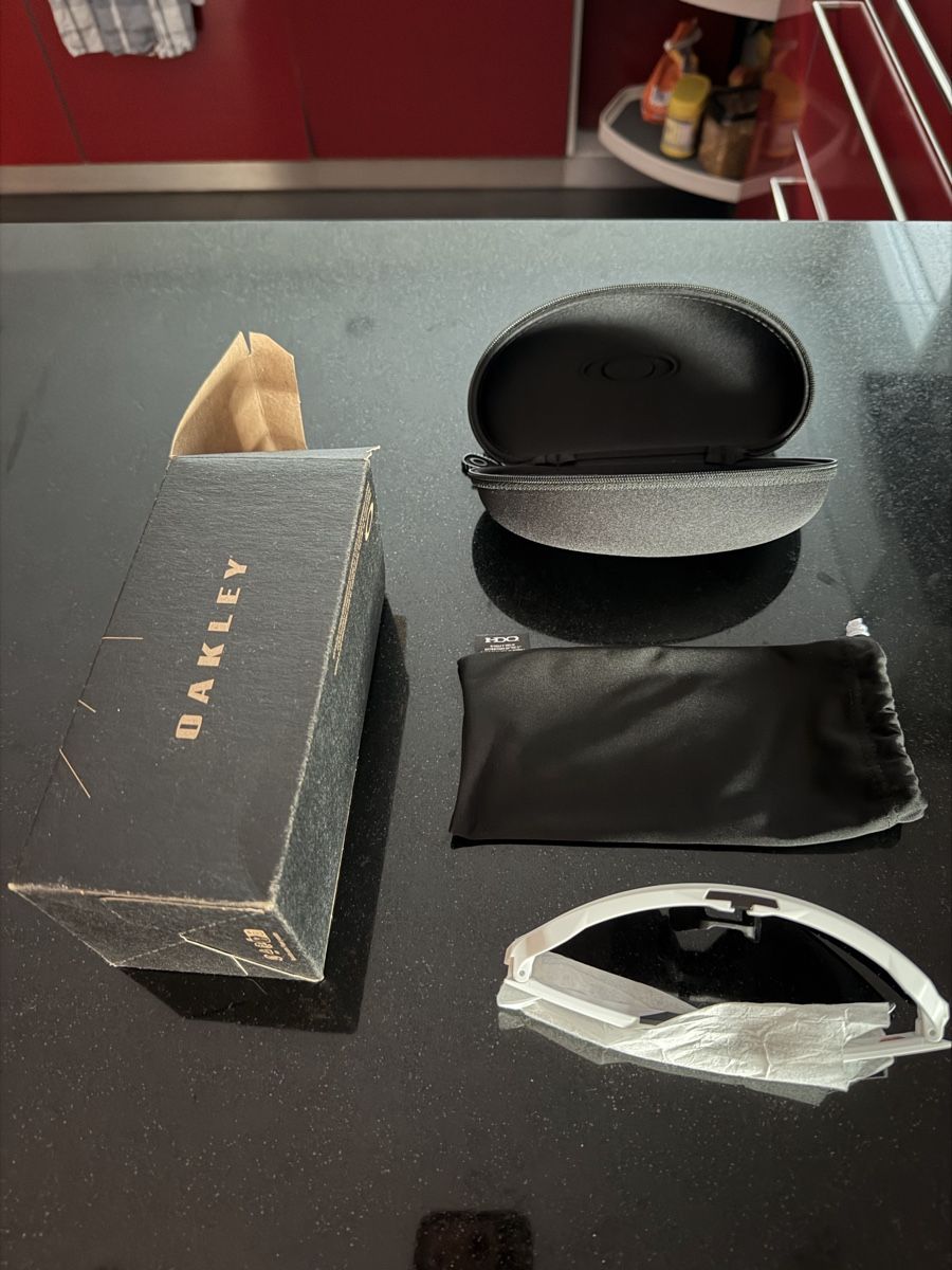 Oakley Lunettes & Verres: Oakley Sutro Lite Sweep – Neuf avec emballage d'origine à Heimberg par UrsSt02 4