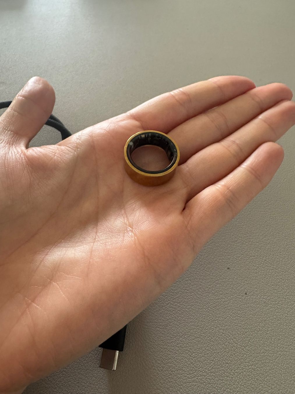 Anelli: Ultrahuman AIR Ring Gold Grösse 6 NEU – Usato da Zürich venduto da sfax 8