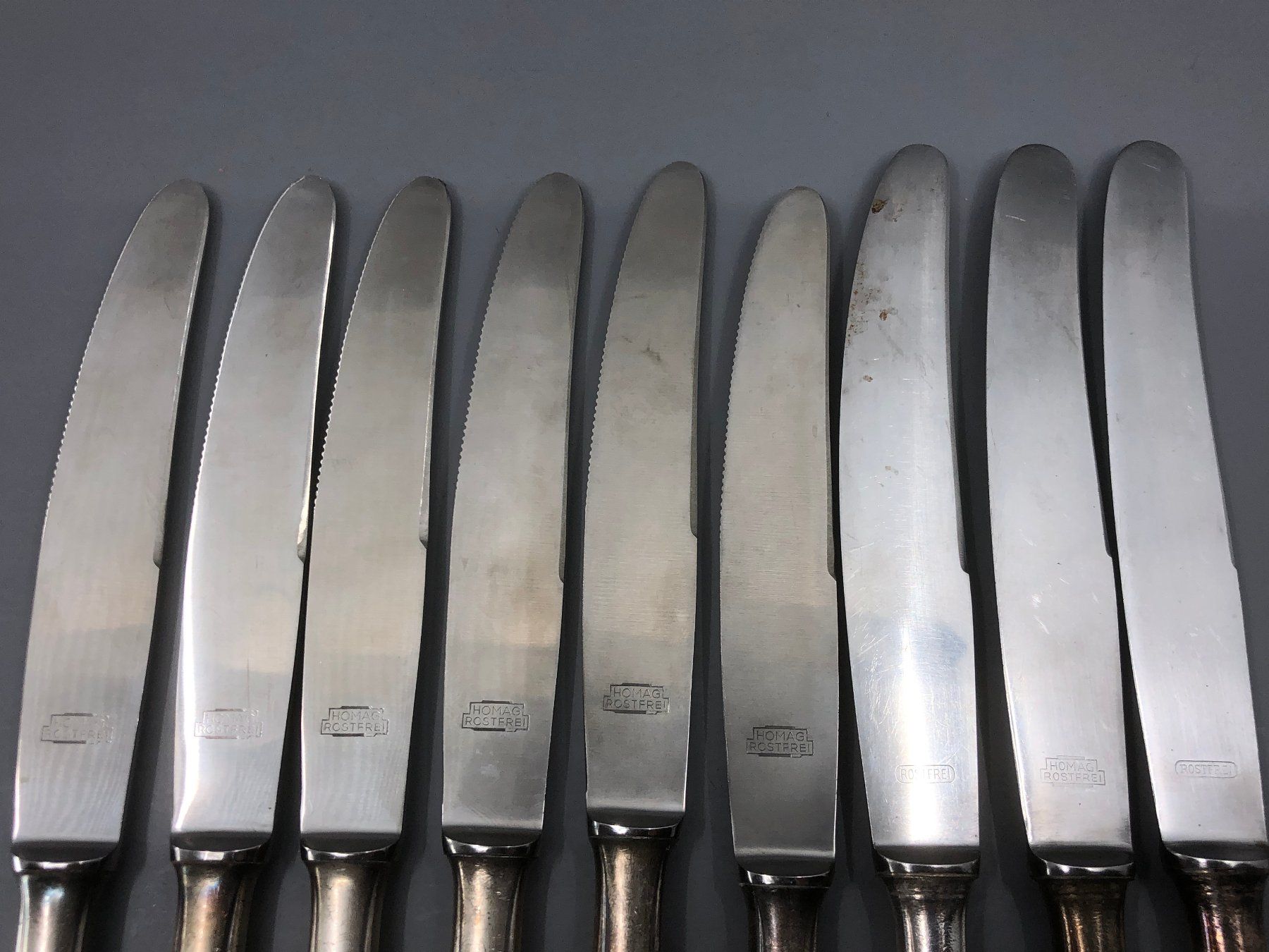 Besteck: 9 Tafelmesser versilbert Homag Steakmesser – Gebraucht aus Basel von Tiabeanie 4