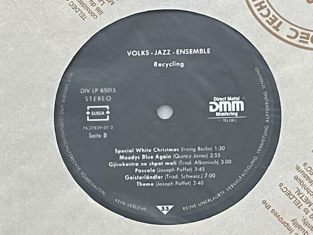 Dischi in vinile: VOLKS-JAZZ-ENSEMBLE: RECYCLING - SWITZERLAND – Nuovo (secondo la descrizione) da Fahrwangen venduto da Swirl2 2