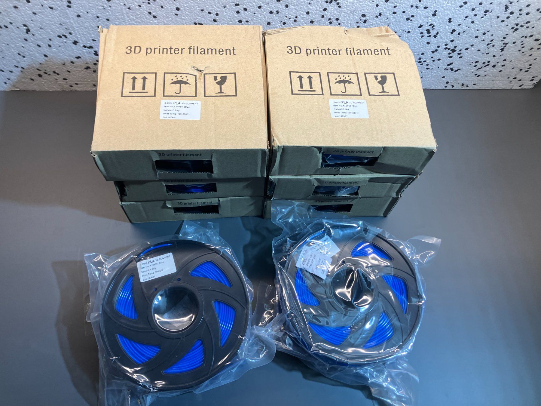 Filamento: Posten 3D Printer Filament 3mm Blau ab 1.- – Nuovo (secondo la descrizione) da Lichtensteig venduto da Buy24International 3
