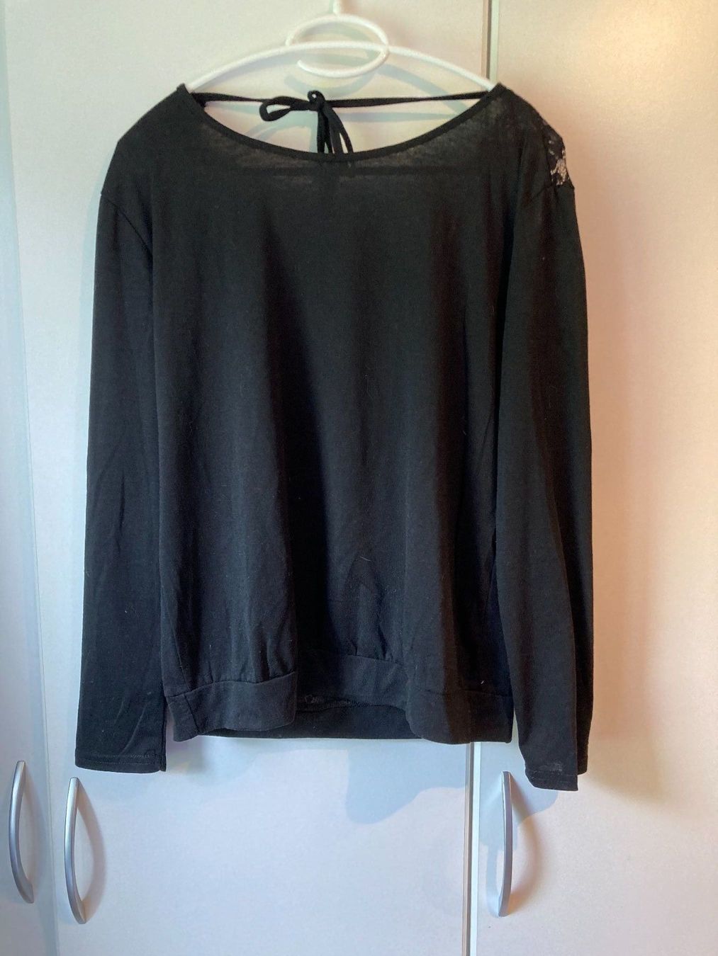 T-shirt: Schwarzes Langarmshirt Gr. M – Usato da Thun venduto da Vans_98