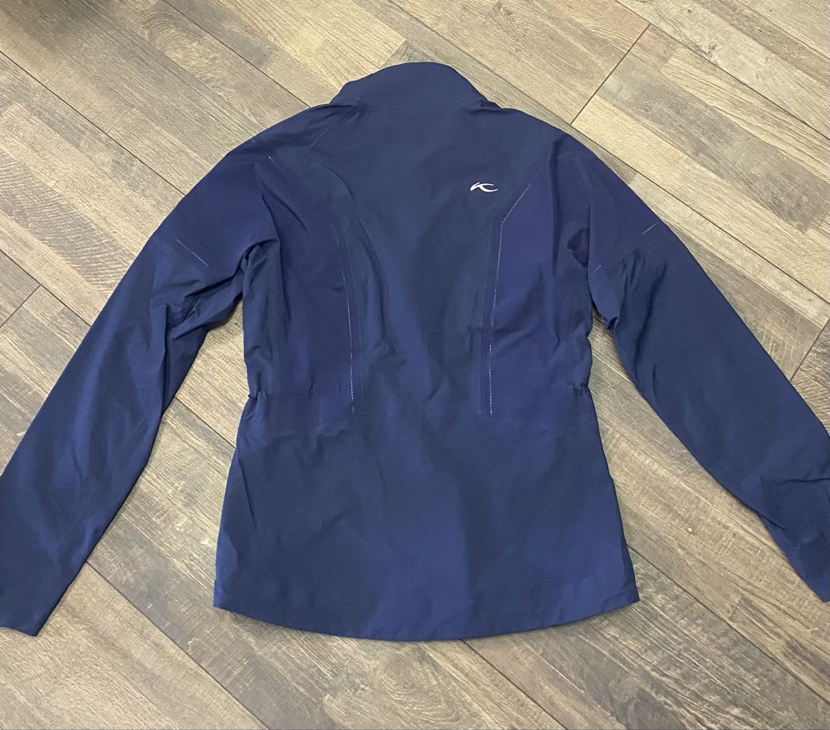 Kjus Vestes: KJUS FREIZEITJACKE WINDSCHUTZ S NEU – Neuf avec emballage d'origine à Büron par Coerner 7