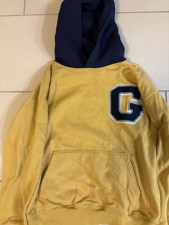 Trendiger GAP Hoodie, Grösse 152, Gold/Navy Look
