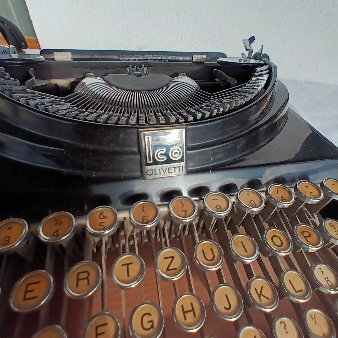 Olivetti Schreibmaschinen: OLIVETTI Ico vintage 1940 – Defekt aus Bäretswil von ricoric 3