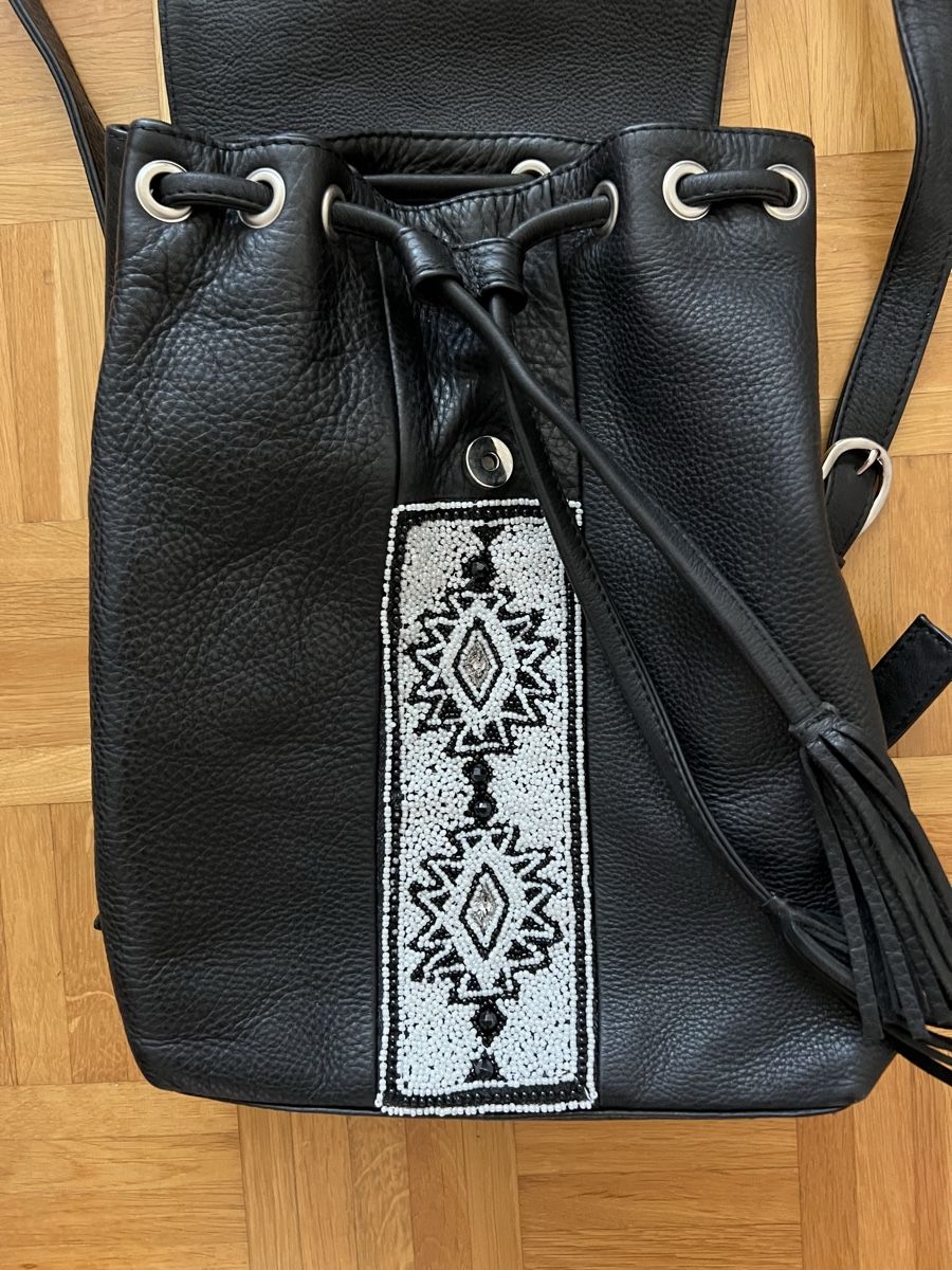 Zaini: MOCHIL Mapuche Leder Rucksack, schwarz, neuwertig – Nuovo (secondo la descrizione) da Rüschlikon venduto da Picpara 2