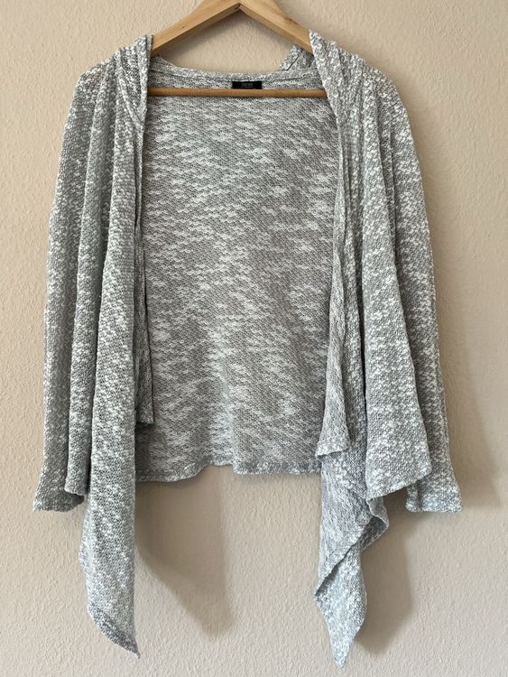 Graue bequeme Strickjacke mit Kapuze und Reißverschluss für Frauen