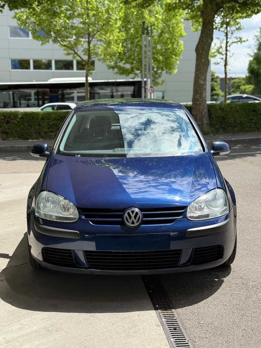 VW Automobili: VW Golf 1.6 FSI 115 PS – Usato da Spreitenbach venduto da alf_y7v5 1