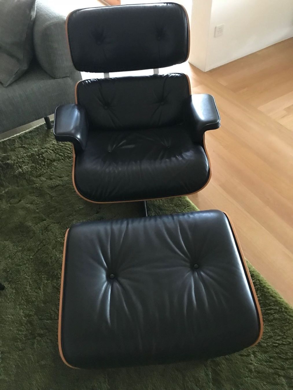 Vitra Poltrone: vitra. Lounge Chair & Ottoman – Usato da Herisau venduto da playoff15