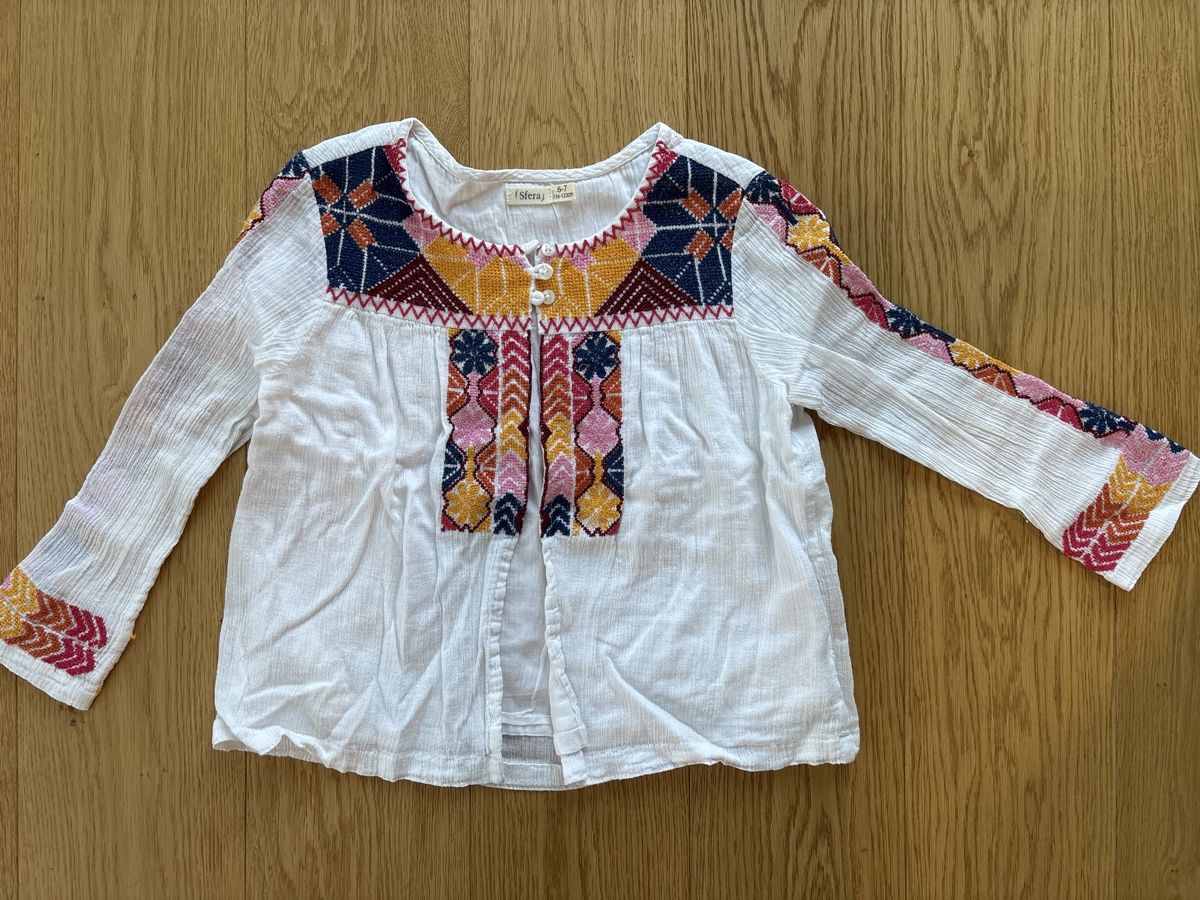 Pulls et sweat-shirts: Jaquette Sfera (6-7 ans) – Neuf (Voir description) à Lonay par car_l9sk