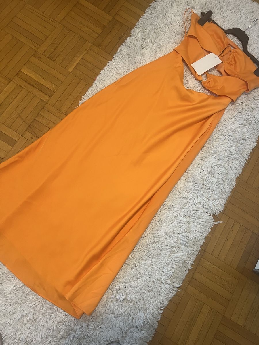 Zara Kleider: Très belle robe orange  – Neu und originalverpackt aus Moudon von cin_6rxj 1