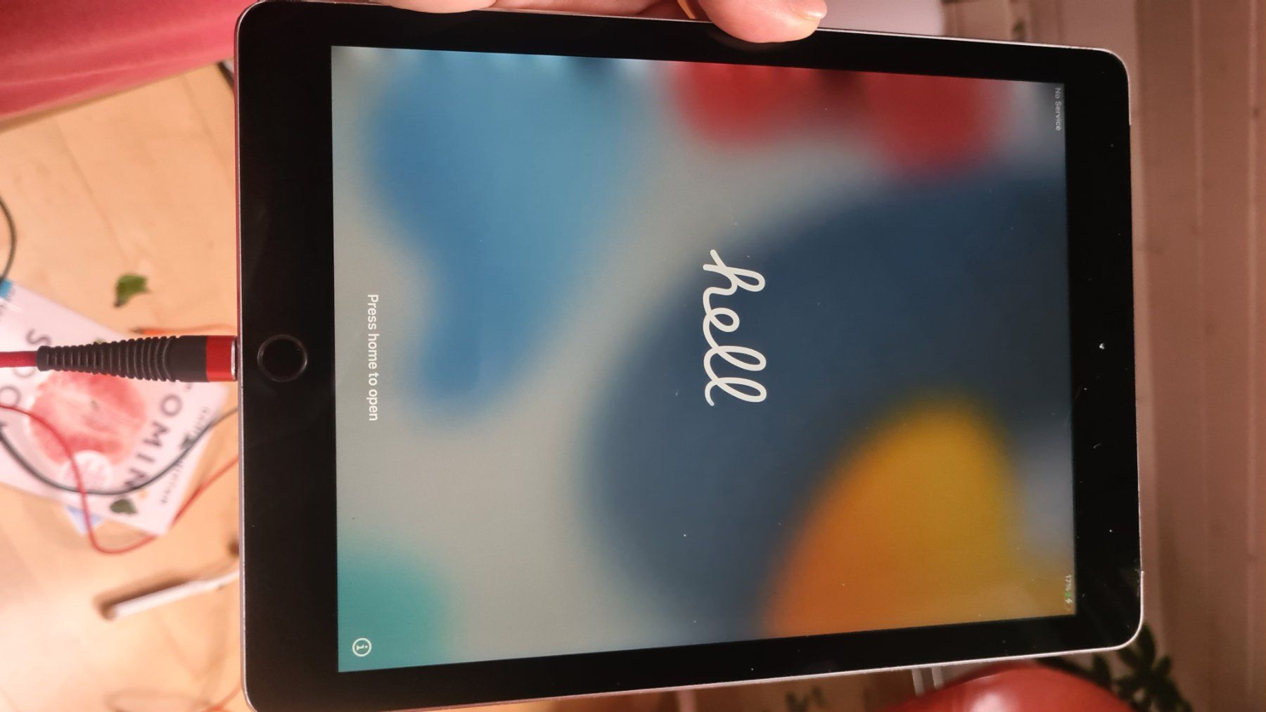 Apple Tablet PC: Apple iPad Air 2 mit Hülle, gebraucht – Usato da Oberentfelden venduto da Zimen 3