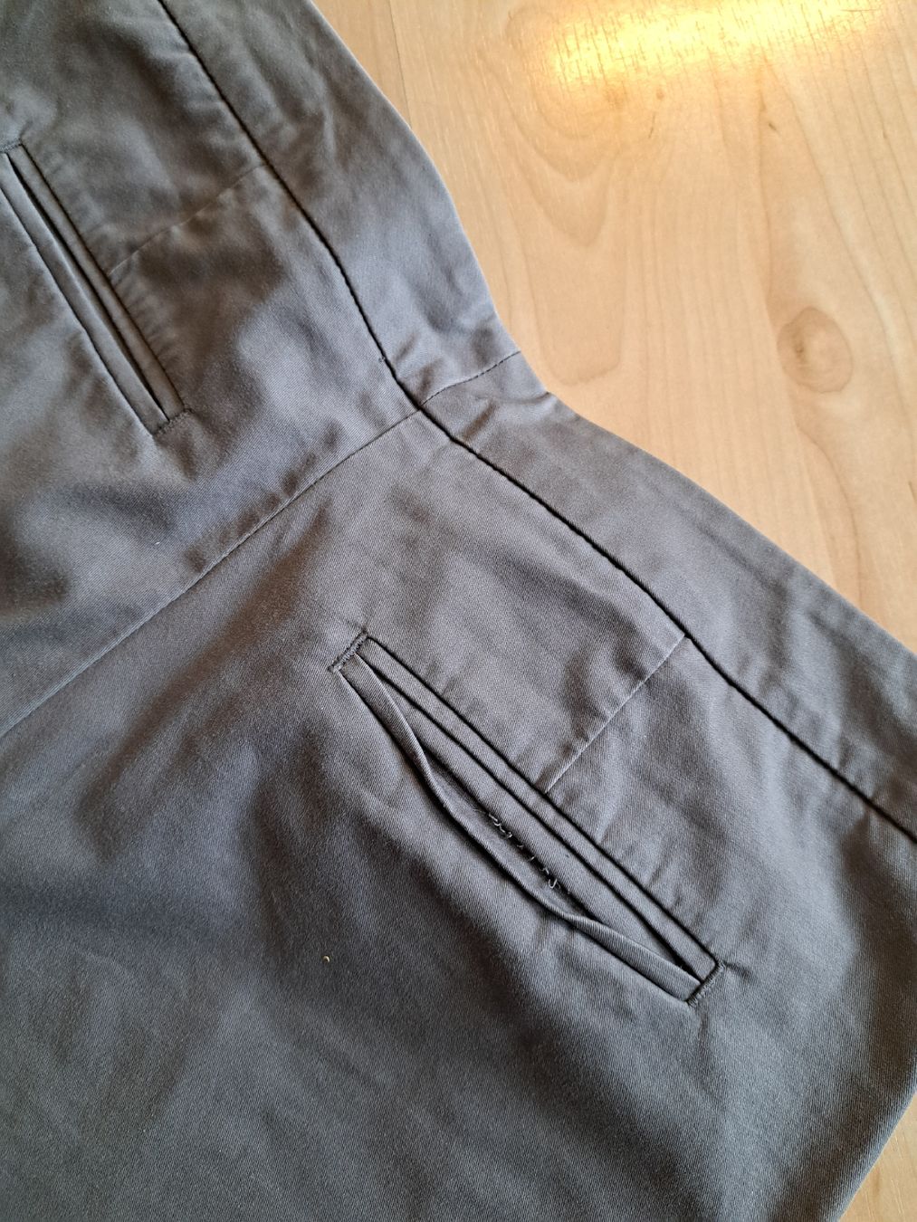 Benetton Pantaloni: Hose von Benneton 7/8 – Usato da Urdorf venduto da Yvonne008 4
