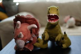 Peluches dinosaures IKEA
