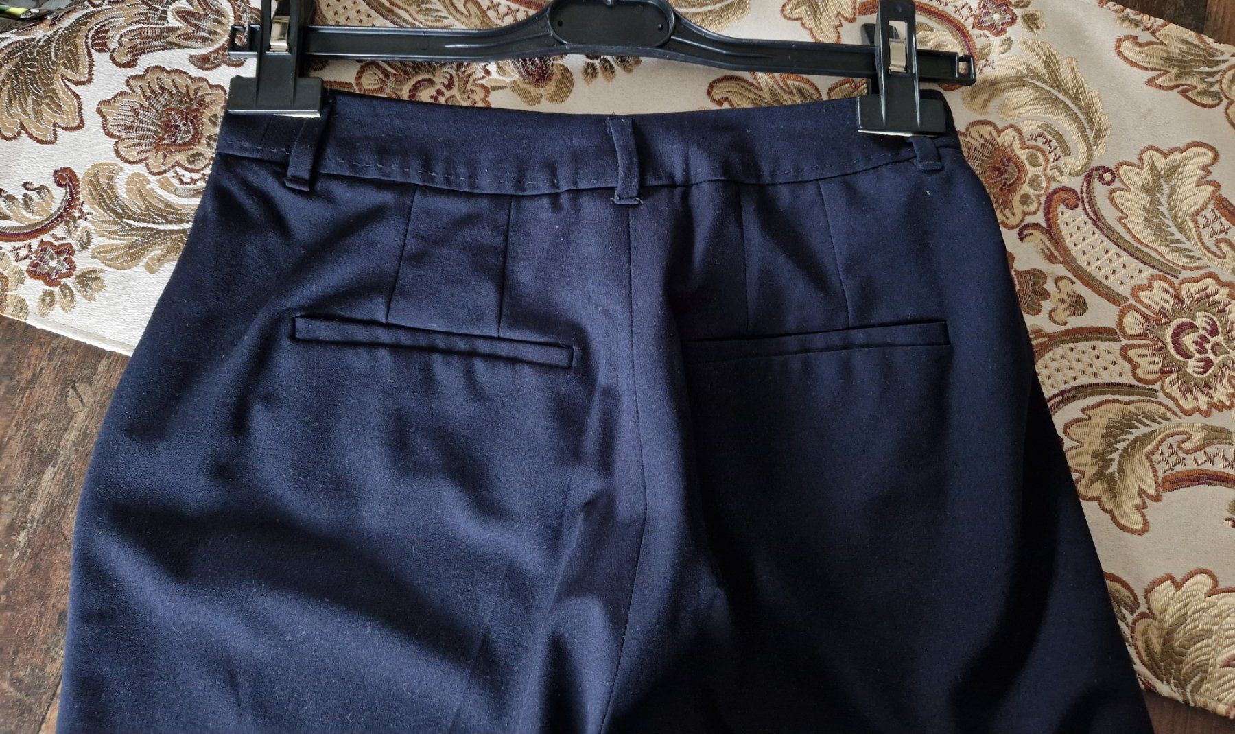 Marella Pantaloni: Hosen Marella Original – Usato da Arbedo venduto da Gyn 4
