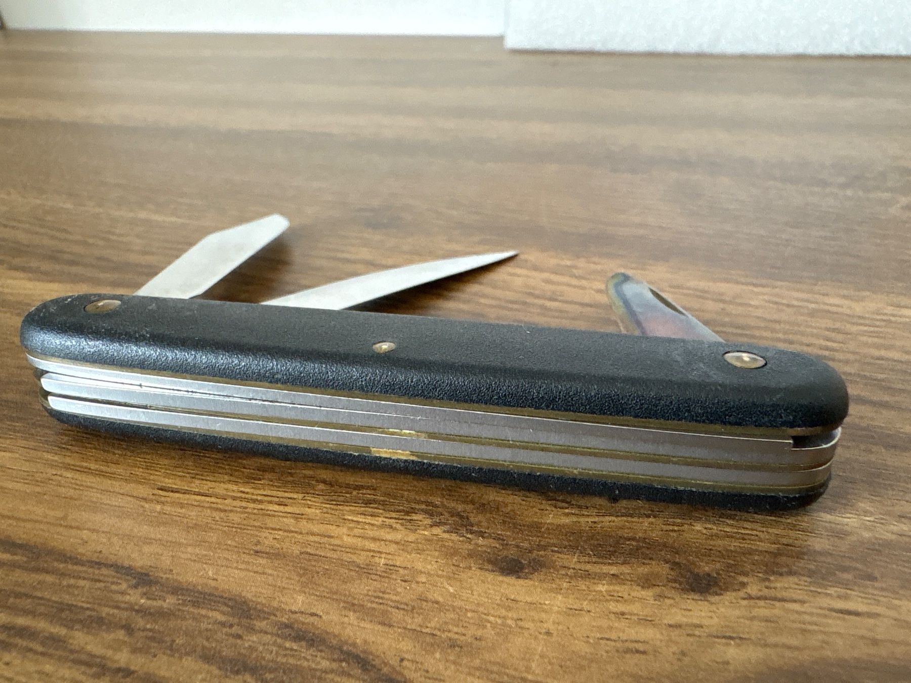 Victorinox Taschenmesser: VICTORINOX - Okuliermesser – Gebraucht aus Andwil SG von Rainboli 6