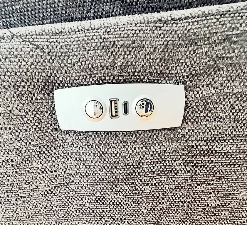 Divani: Modernes graues Sofa mit Relaxfunktion  sehr bequem – Usato da Altishofen venduto da ell_h9vg 1