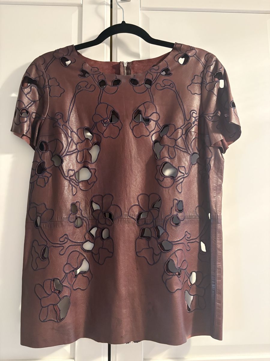 Tops: Leather Top Size M – Gebraucht aus Zürich von jir_k6j2