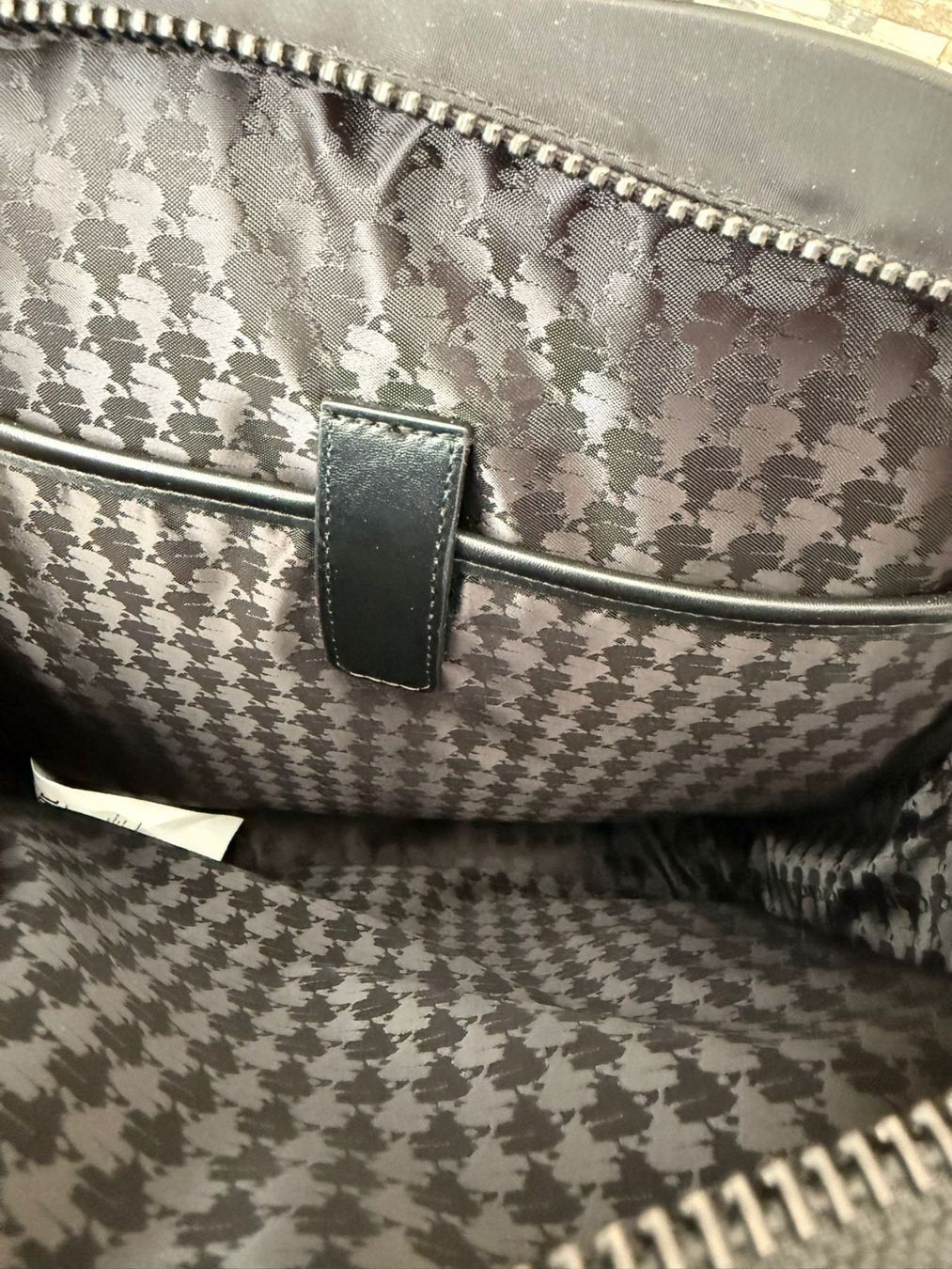 Karl Lagerfeld Zaini: Karl Lagerfeld Rucksack – Usato da Pratteln venduto da Miki_ 3