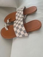 MUST HAVE - stilvolle und edle Flip-Flops, beige, 39