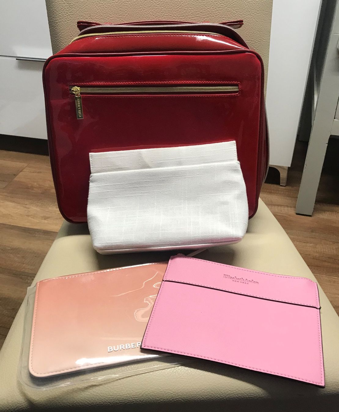 Custodie per cosmetici: Necessaire Taschen – Usato da Altstätten SG venduto da Nik2009 5