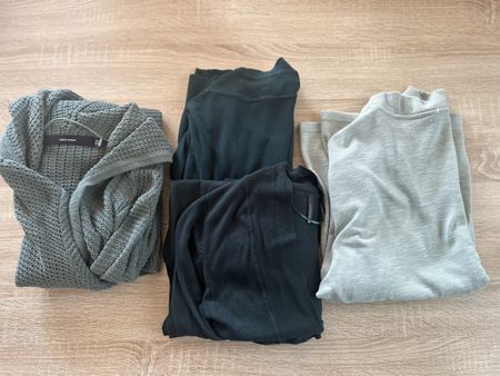 4 Strickjäggli Gr L