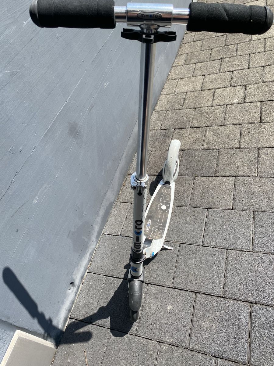 Micro Kickboard: SCOOTER MICRO BIG WHEELS WEISS – D'occasion à Malters par Kuettel1 3
