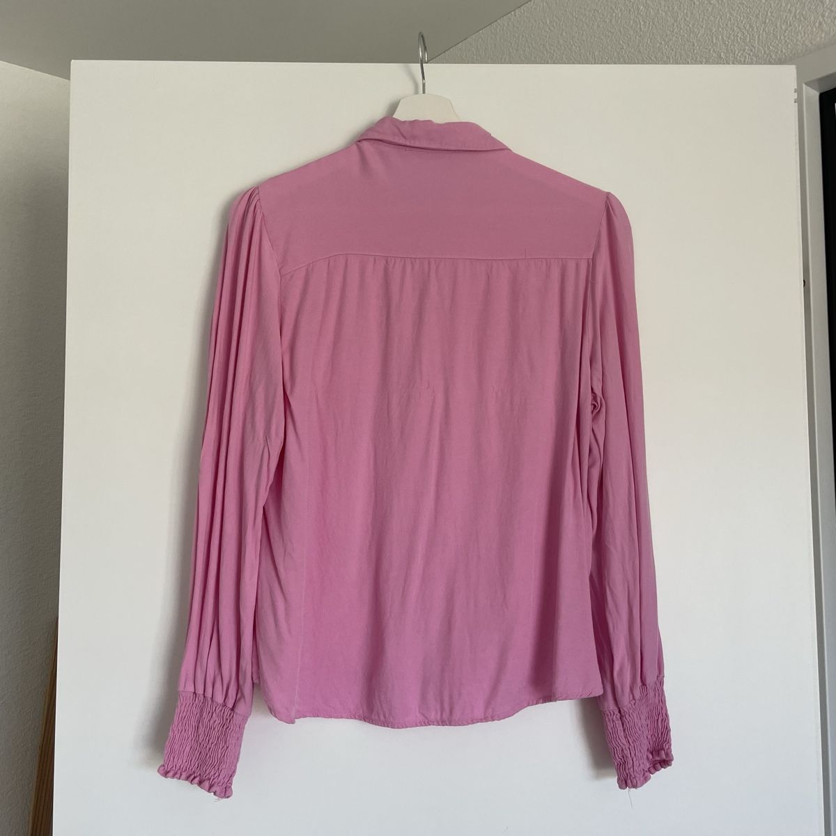 Blusen: Damen Bluse Pink Grösse M leicht gebraucht – Neu (gemäss Beschreibung) aus Utzenstorf von beatrice.ch 1