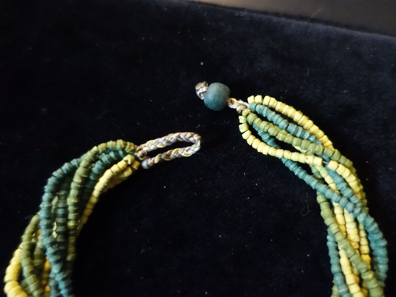 Armbänder & -reifen: Armband mit 9 Strängen aus kleinen Holzperlen – Gebraucht aus Russikon von Eulenfeder 2