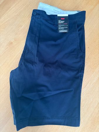 Short/bermuda Levi's, bleu, t.36, neuf